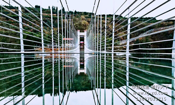 浙江舞龙峡景区舞龙栈道.jpg